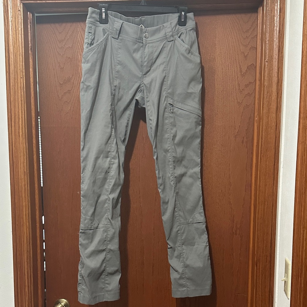 Duluth Trading Co Women's Gray Straight Leg Pants Dry on the Fly 4x31